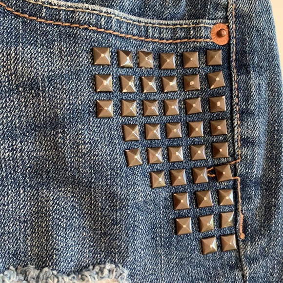 Aeropostale Distressed Denim Shorts - Picture 7 of 11